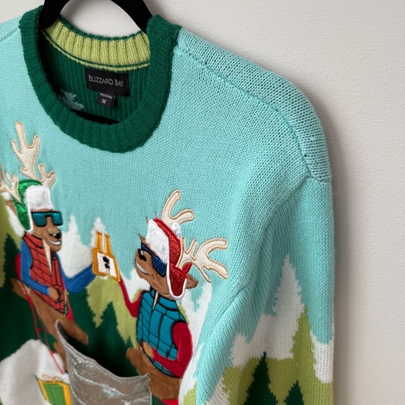 Blizzard Bay Ugly Christmas Sweater Reindeer Beer Keg Crew Neck Multi Sz M - Picture 2 of 9